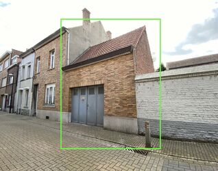 Garage + berging te koop in Sint-Pieters-Leeuw